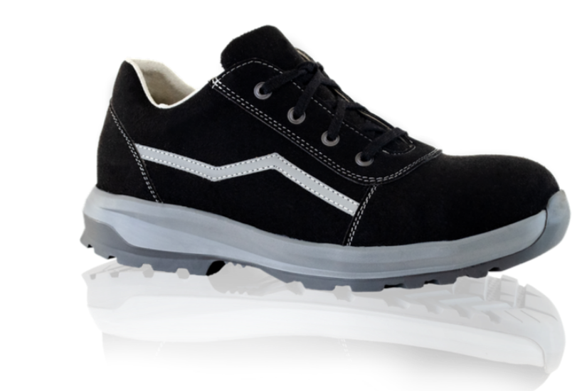 REFLECT SNEAKER
